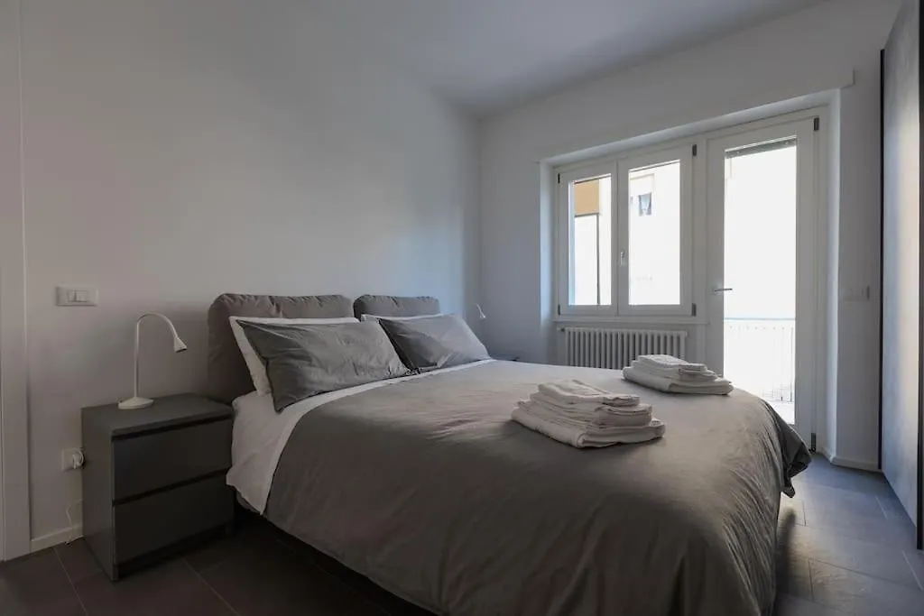 Great Home Laurentina Metro B Rome Apartment