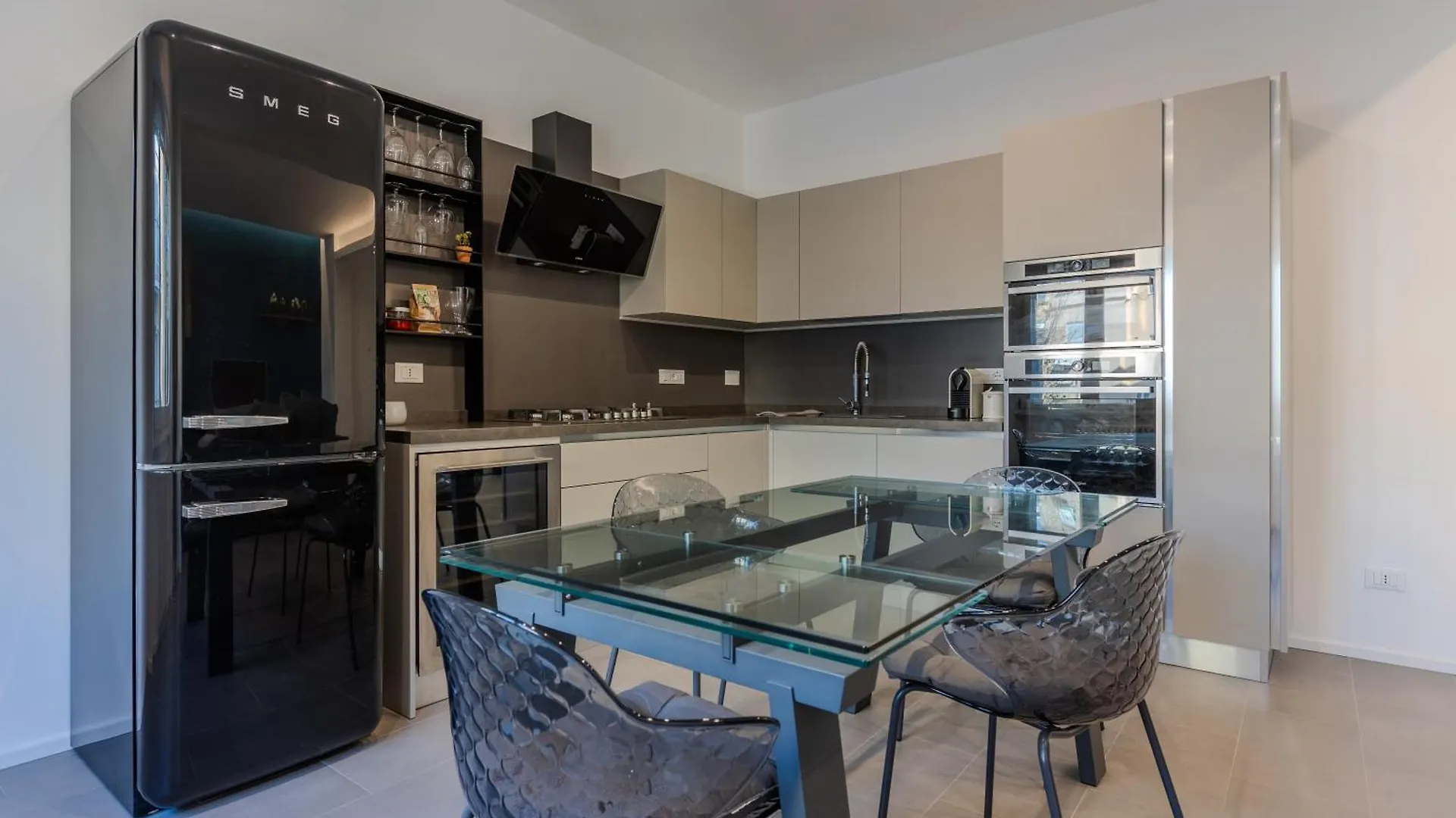 Great Home Laurentina Metro B Rome Italy